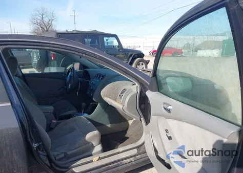 2011 Nissan Altima 2.5 S из США, поврежденный, VIN 1N4AL2AP6BN410851